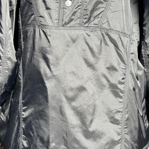 ADIDAS IVY PARK 3S UNISEX WINDBREAKER GR1535 BLACK/GOLD - Picture 6 of 11